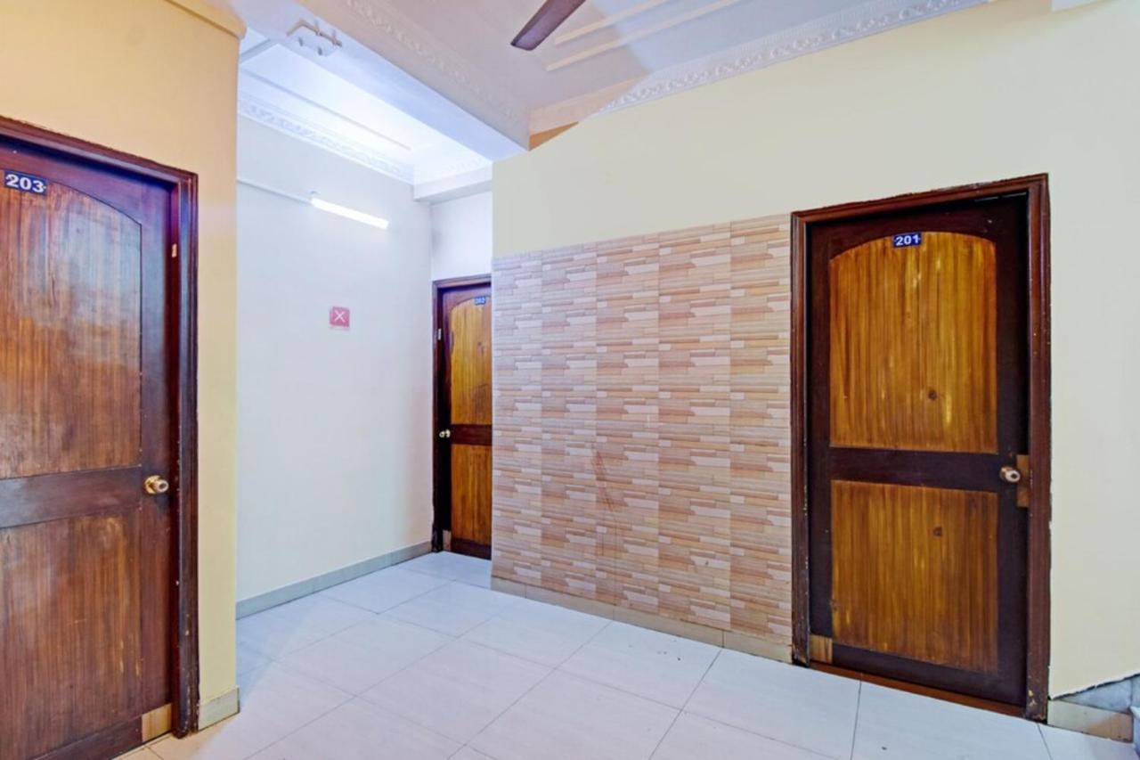 Elite Salt Lake - Couple Friendly - Near Sector V - Excellent Customer Service Kolkata
